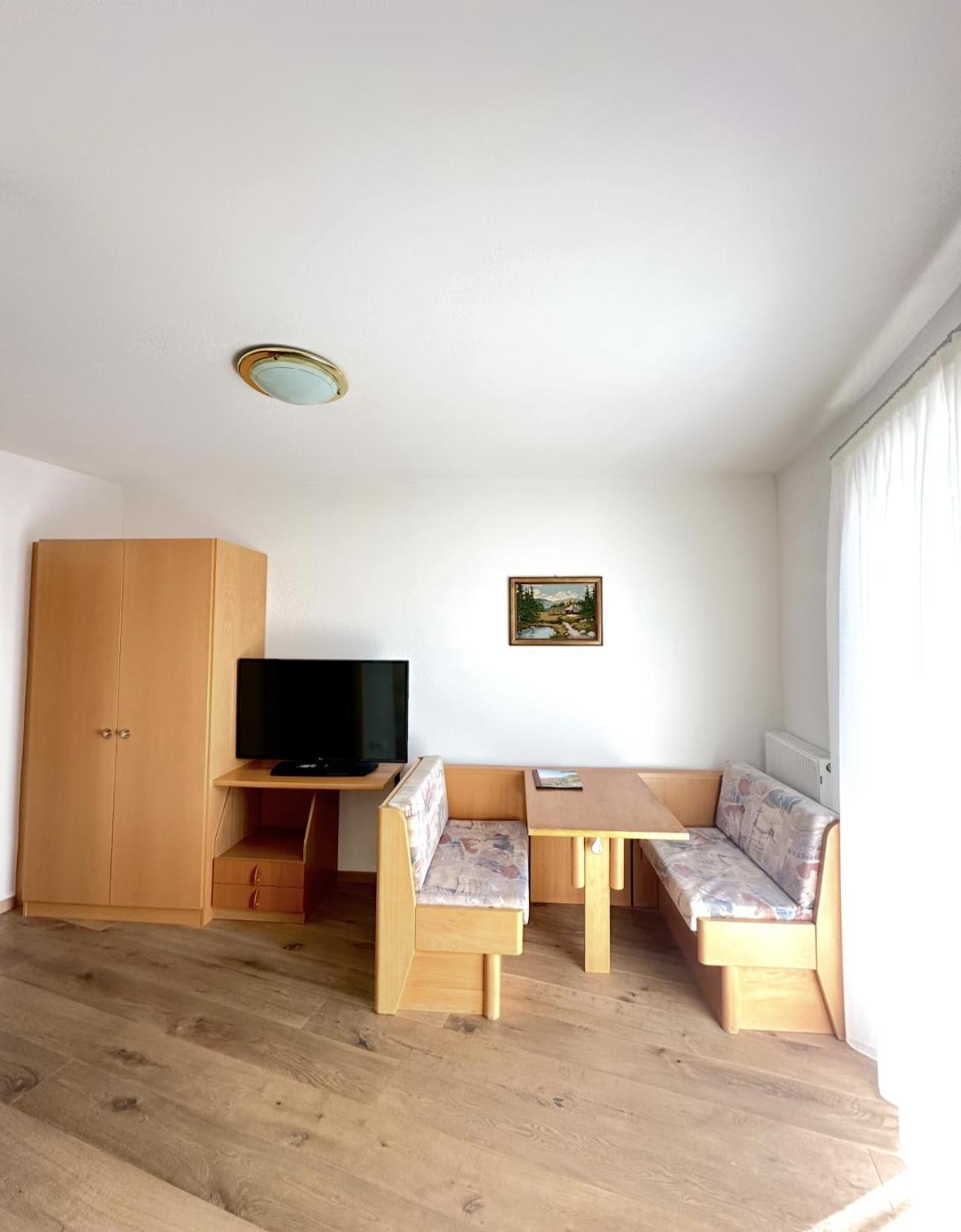 Garni Hotel Dorothea Τιρόλο Εξωτερικό φωτογραφία